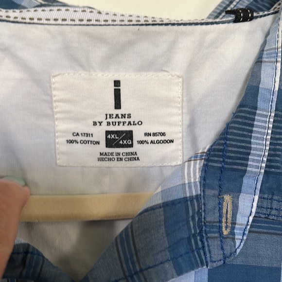 4XL Button-up Men’s Shirt - Picture 2 of 4